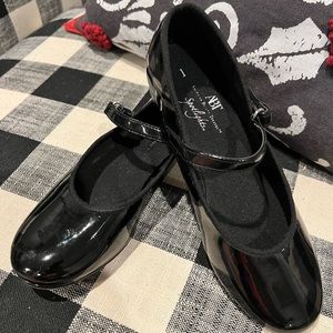 ABT black patent leather tap shoes size 1